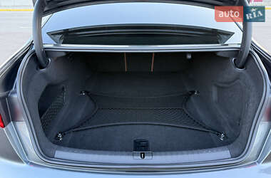 Седан Audi A6 2022 в 
