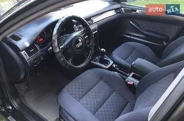 Седан Audi A6 2002 в 