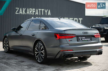 Седан Audi A6 2018 в 