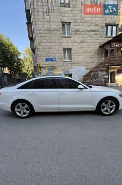 Седан Audi A6 2012 в 