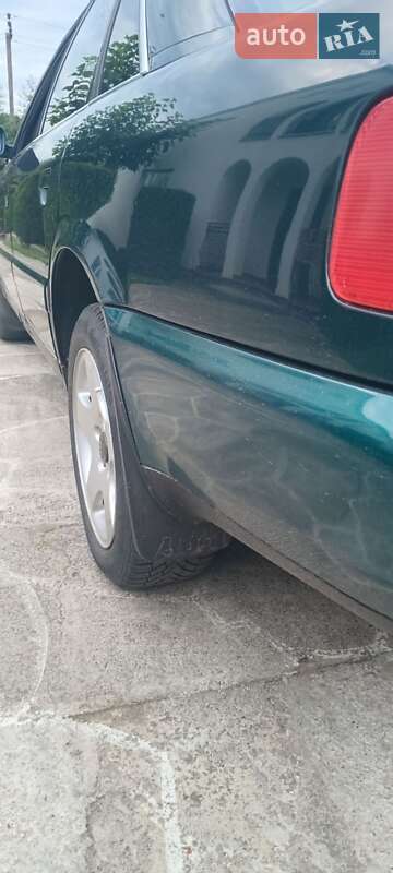 Седан Audi A6 1995 в Горохове