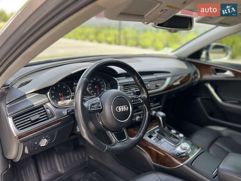 Седан Audi A6 2015 в Луцке
