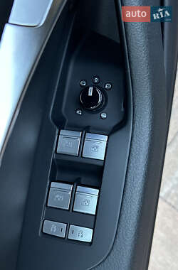 Седан Audi A6 2023 в 
