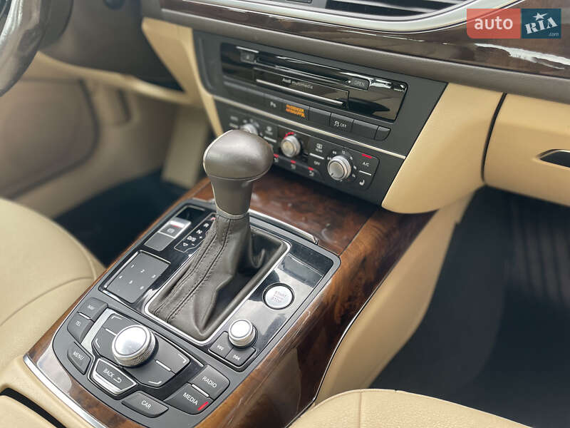 Седан Audi A6 2015 в Львове