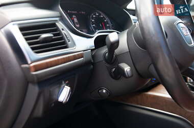 Седан Audi A6 2012 в 