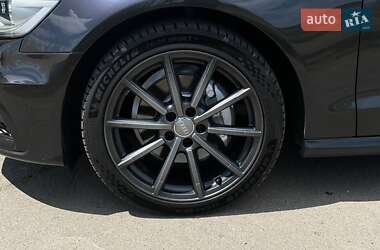Седан Audi A6 2014 в 