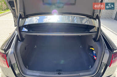Седан Audi A6 2012 в 