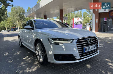 Седан Audi A6 2015 в 