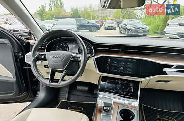 Седан Audi A6 2019 в 