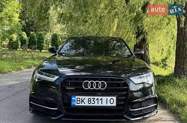 Седан Audi A6 2015 в 