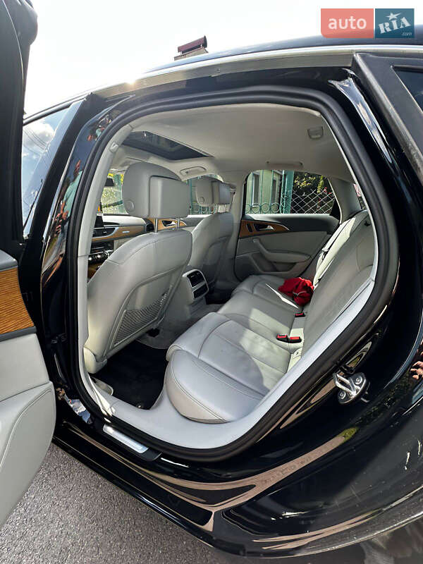 Седан Audi A6 2012 в Нововолинську