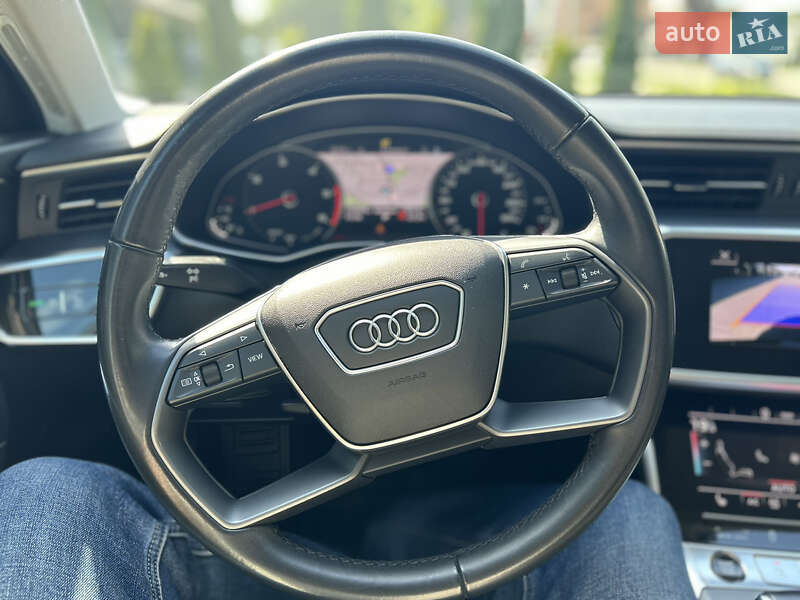 Седан Audi A6 2021 в Чопе