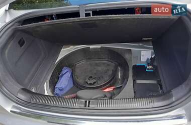 Седан Audi A6 2010 в 