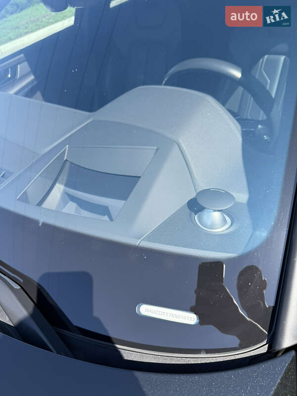 Седан Audi A6 2018 в Киеве