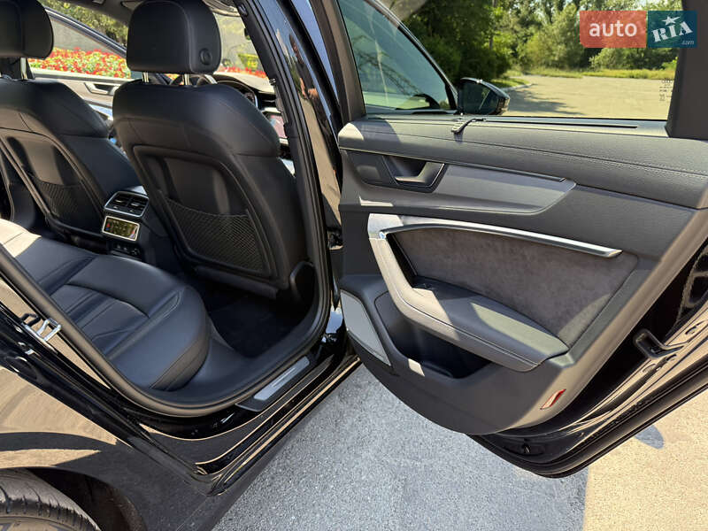 Седан Audi A6 2018 в Киеве