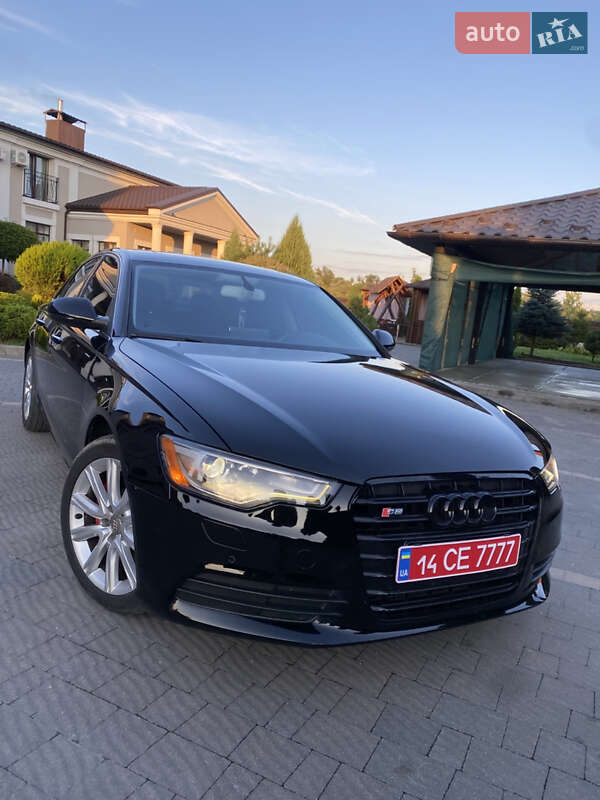 Седан Audi A6 2014 в Стрые