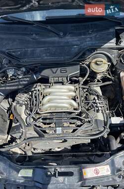 Седан Audi A6 1996 в 