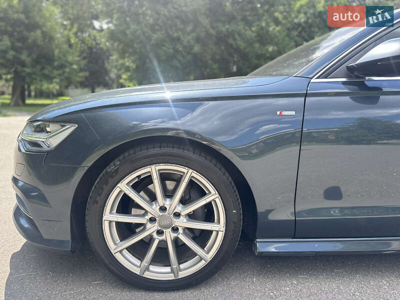Седан Audi A6 2015 в Киеве