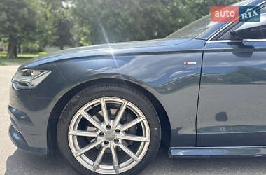 Седан Audi A6 2015 в 