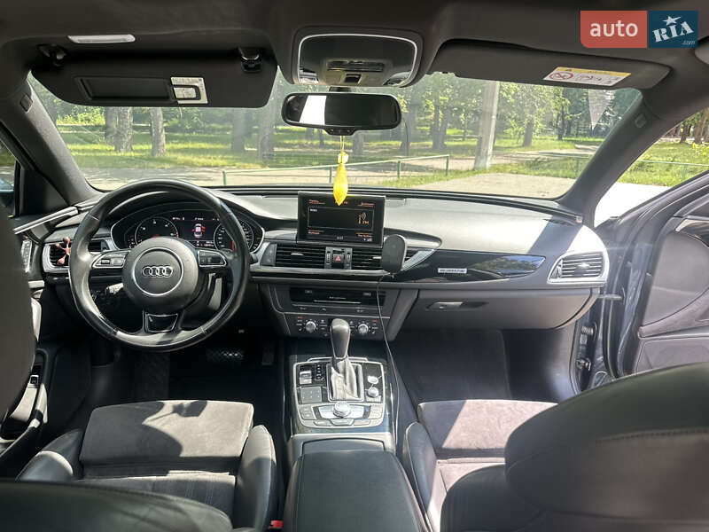 Седан Audi A6 2015 в Киеве