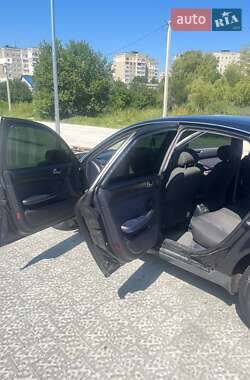 Седан Audi A6 2002 в 