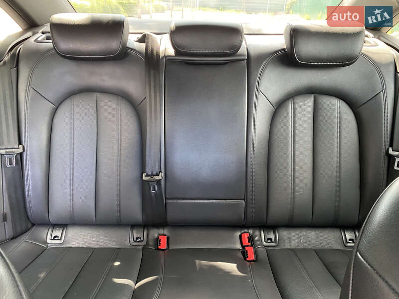 Седан Audi A6 2018 в Киеве
