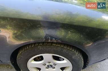 Седан Audi A6 2002 в 