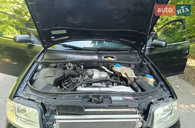 Седан Audi A6 2002 в 