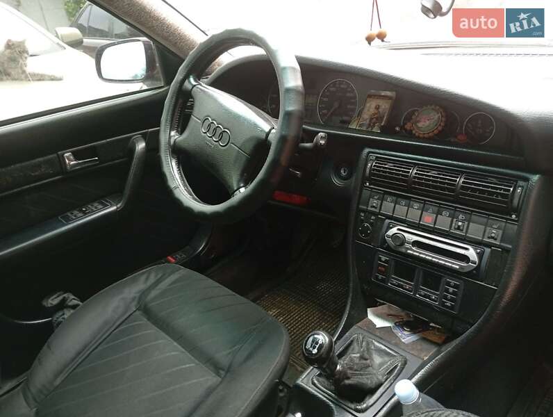 Универсал Audi A6 1996 в Киеве