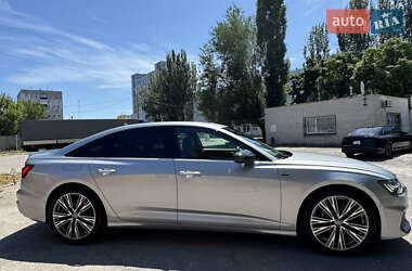 Седан Audi A6 2019 в 