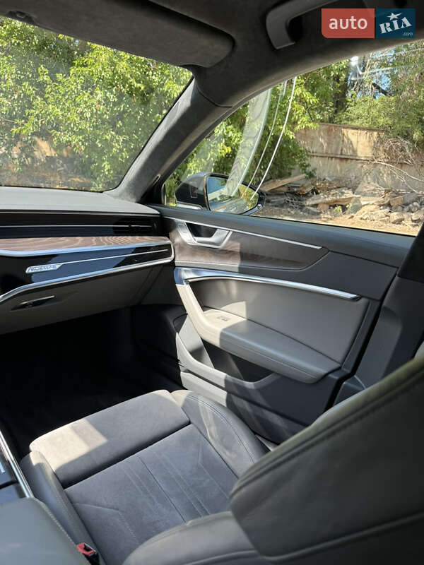 Седан Audi A6 2019 в Днепре