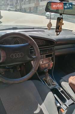 Седан Audi A6 1995 в 