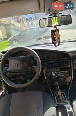 Седан Audi A6 1995 в 