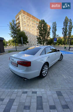Седан Audi A6 2015 в 