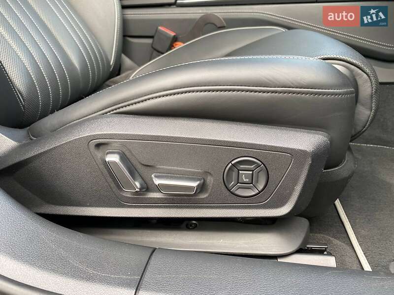 Седан Audi A6 2019 в Львове
