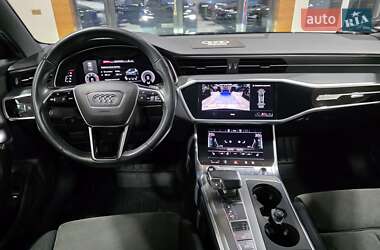 Седан Audi A6 2021 в 