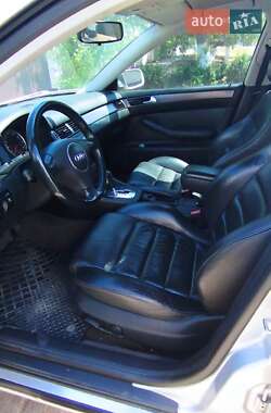 Универсал Audi A6 2003 в 