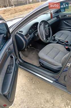 Седан Audi A6 2001 в 