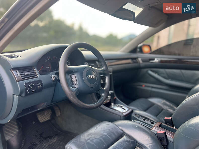 Седан Audi A6 2001 в Межгорье