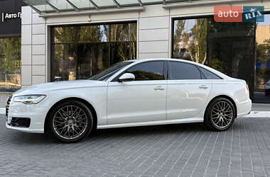 Седан Audi A6 2016 в 
