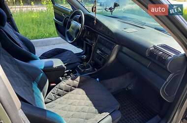Седан Audi A6 1996 в 