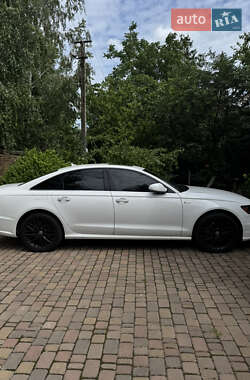 Седан Audi A6 2015 в 