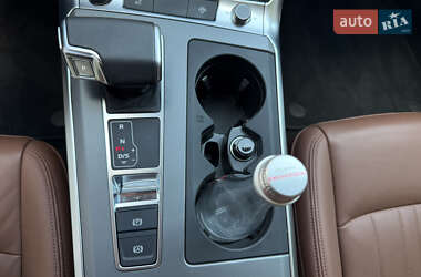 Седан Audi A6 2023 в 