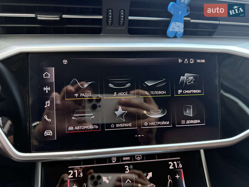 Седан Audi A6 2023 в Киеве