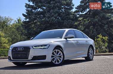 Седан Audi A6 2016 в 