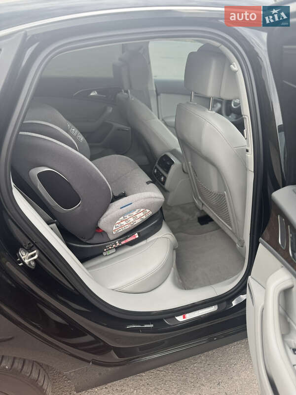 Седан Audi A6 2014 в Ровно