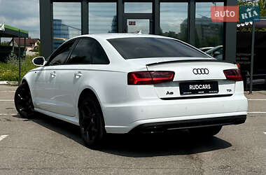 Седан Audi A6 2015 в 