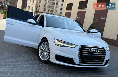 Седан Audi A6 2016 в 