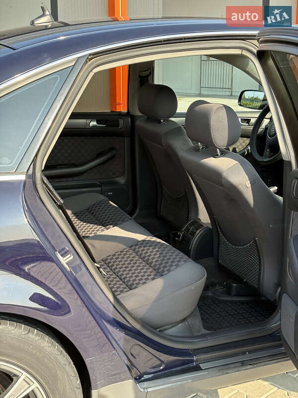 Седан Audi A6 2002 в Виннице
