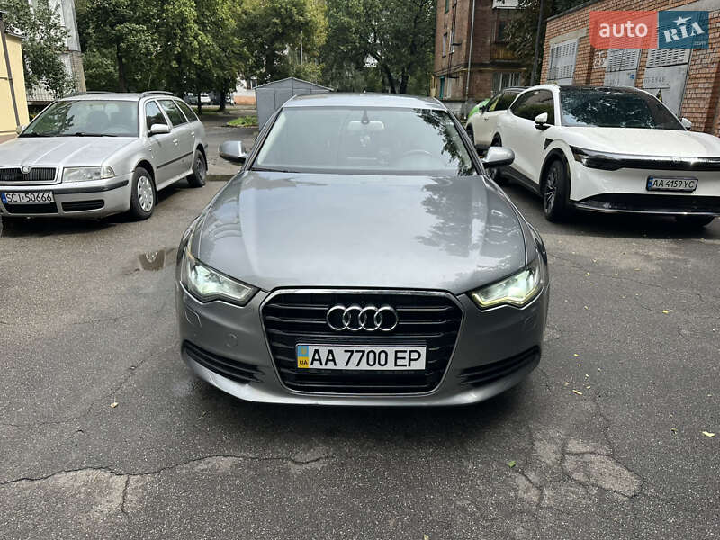 Седан Audi A6 2012 в Киеве